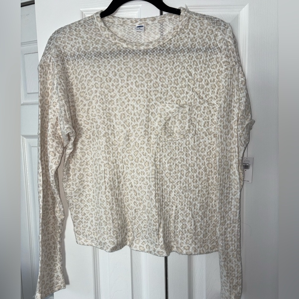 Tags on! Old Navy Leopard Lounge Set
